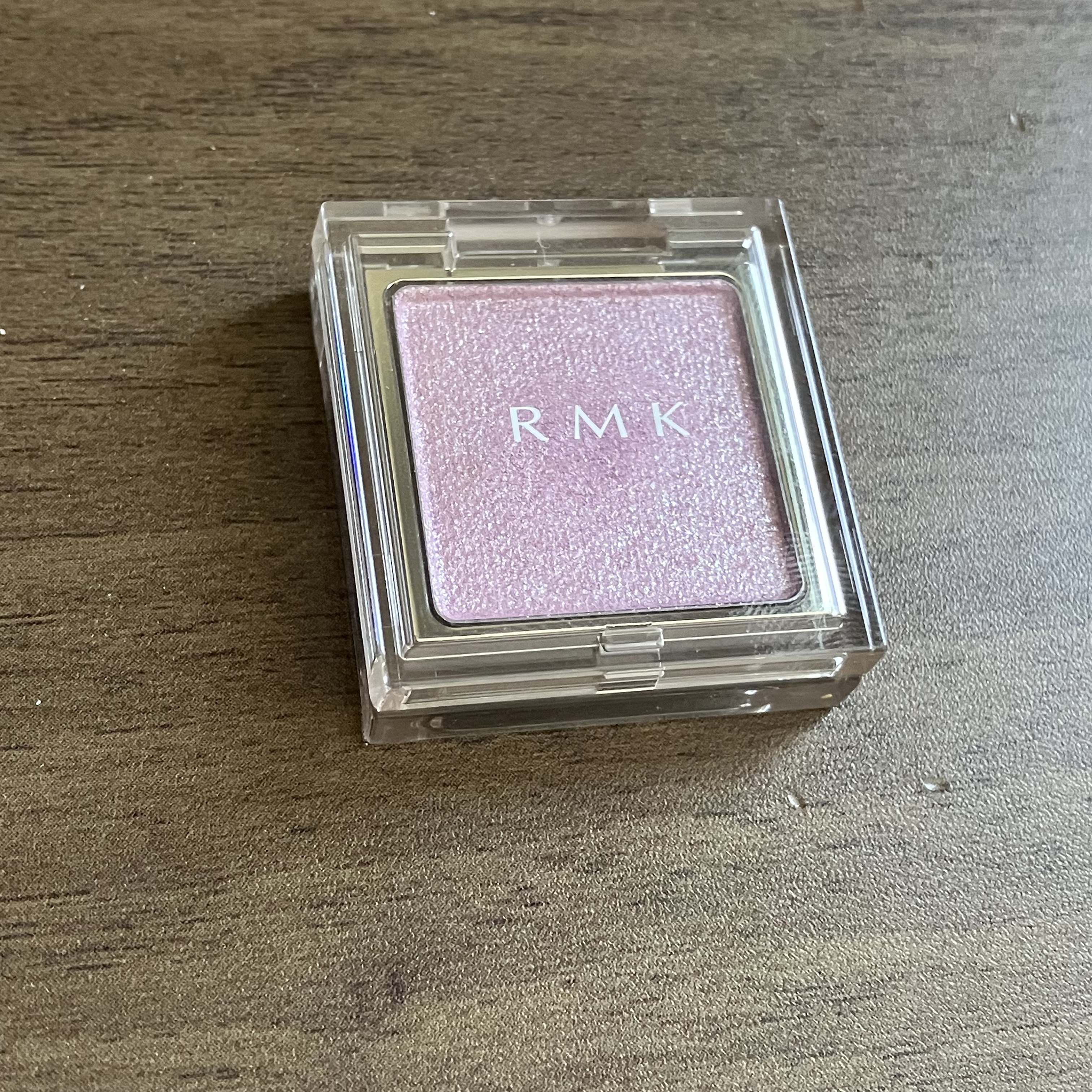 インフィニット シングル アイズ 05 ピンク チュール/RMK/単色アイシャドウを使ったクチコミ（1枚目）