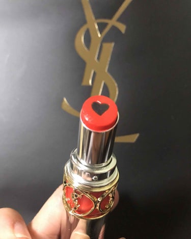 ヴォリュプテ プランプインカラー 5 デリリアス オレンジ/YVES SAINT LAURENT BEAUTE/口紅を使ったクチコミ（1枚目）