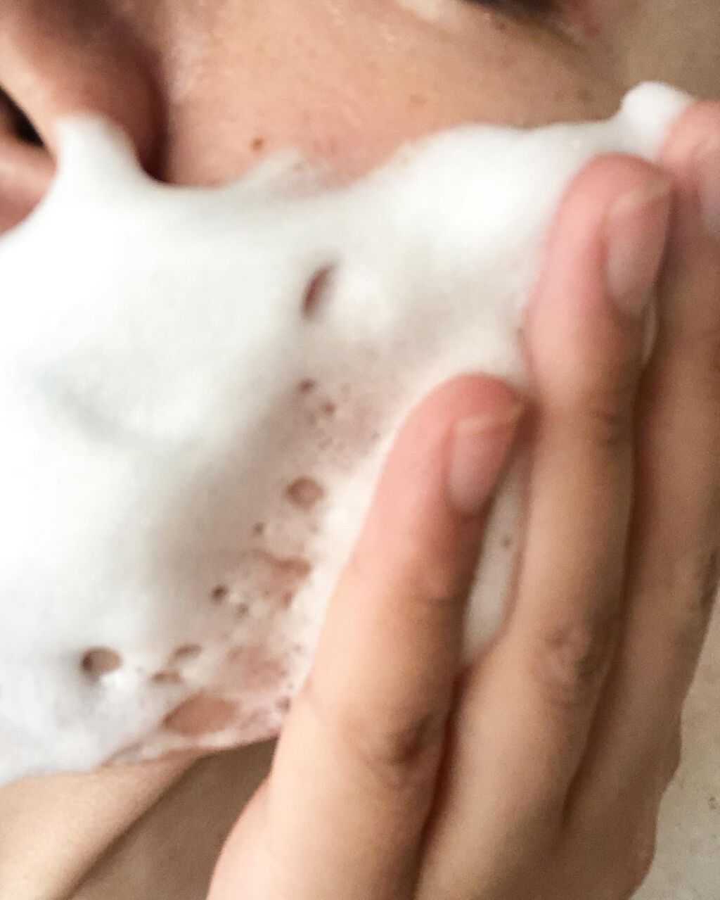 ネネコ on LIPS 「ビオレ泡クリームメイク落としひんやりミントの香り毛穴ふさい..」(7枚目)