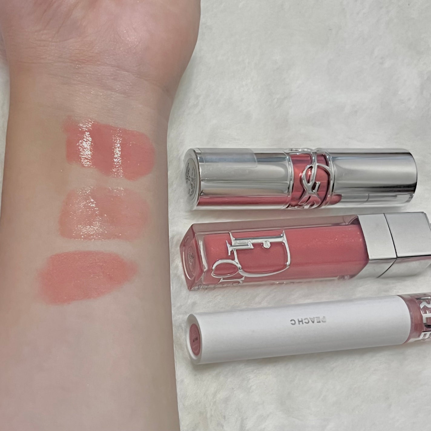 YSL ラブシャイン キャンディグレーズ/YVES SAINT LAURENT BEAUTE/口紅を使ったクチコミ(2枚目)