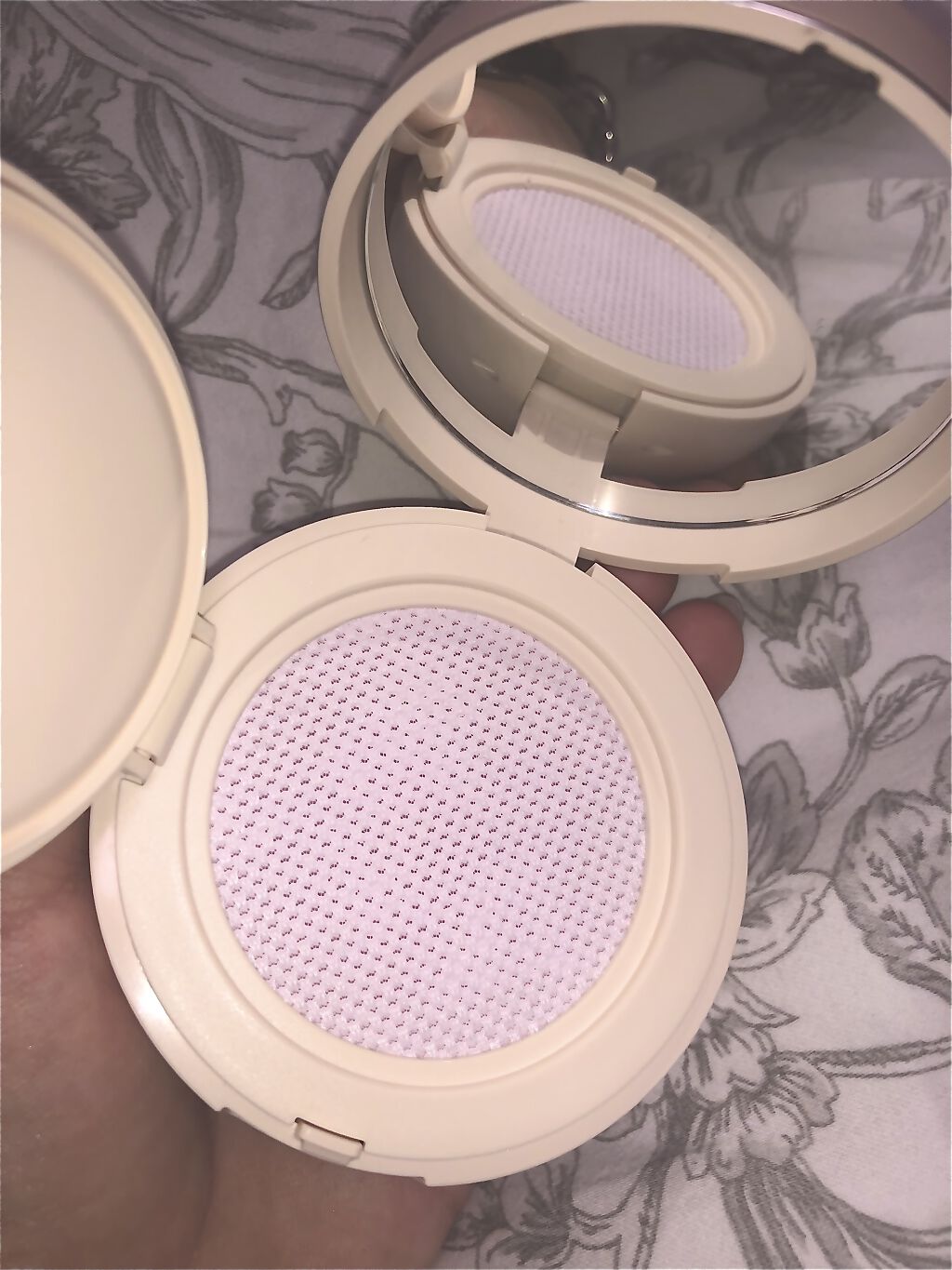 ディオールスキン フォーエヴァー クッション パウダー/Dior/ルースパウダーを使ったクチコミ（2枚目）