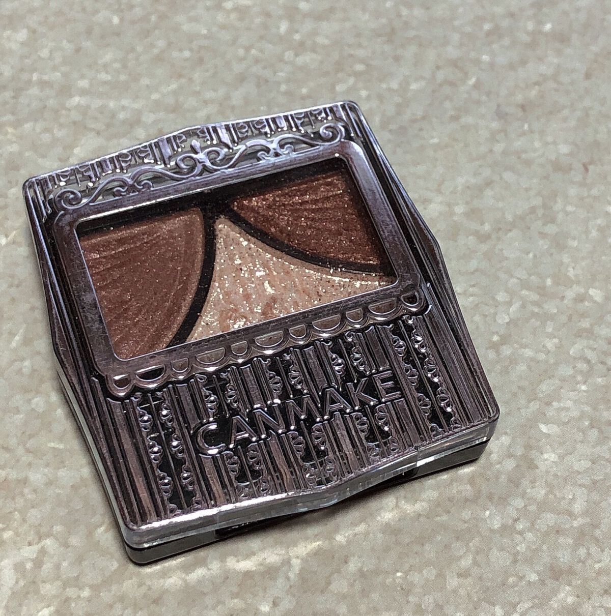 ジューシーピュアアイズ/キャンメイク/アイシャドウパレットを使ったクチコミ(1枚目)