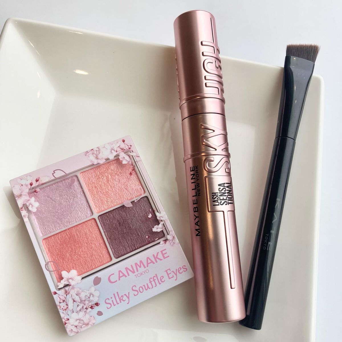 シルキースフレアイズ/キャンメイク/アイシャドウパレットを使ったクチコミ（2枚目）