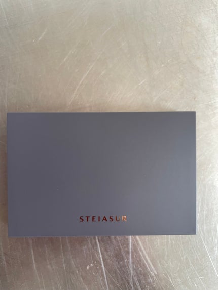 プランクトン on LIPS 「#ステイアシュール 01ちふれの赤と比べて。元々全く違うように..」(3枚目)