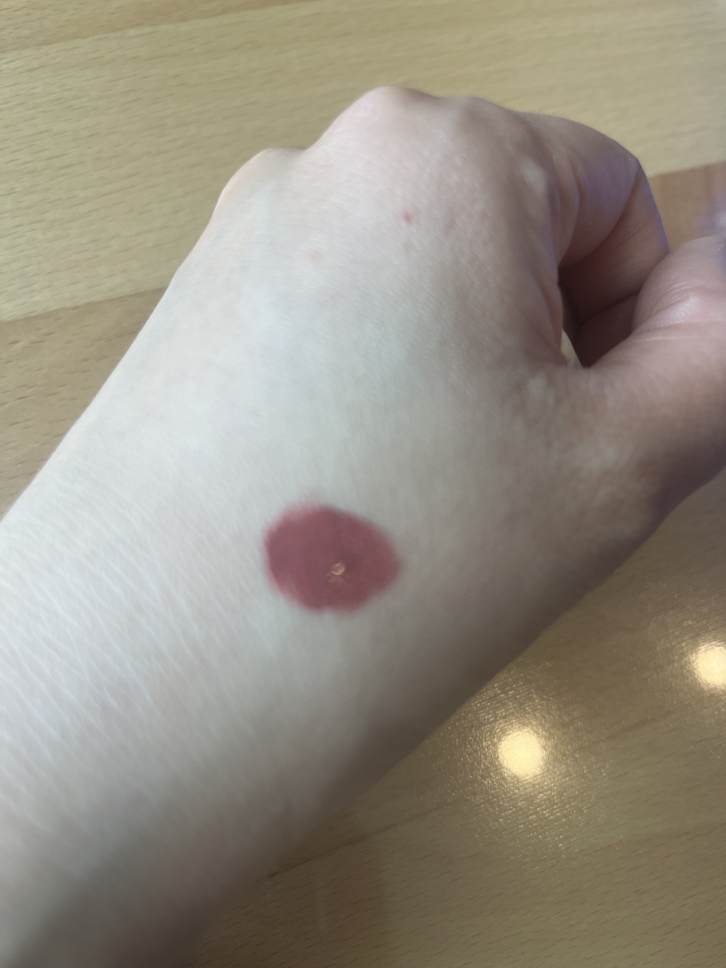 ジルスチュアート ブルームドロップ リップ＆チーク シフォン 07 silky mood/JILL STUART/リキッドチークを使ったクチコミ（3枚目）