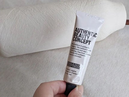 ハンド&ヘア ライトセラム/AUTHENTIC BEAUTY CONCEPT/ハンドクリームを使ったクチコミ(3枚目)