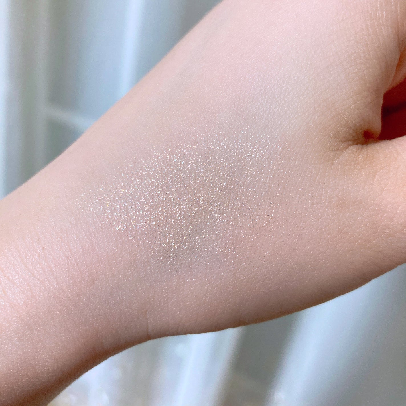 フーミー シングルラメシャドウ/WHOMEE/単色アイシャドウを使ったクチコミ(3枚目)