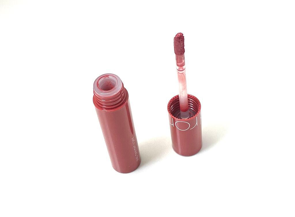 ジューシーラスティングティント/rom&nd/リップティントを使ったクチコミ(3枚目)