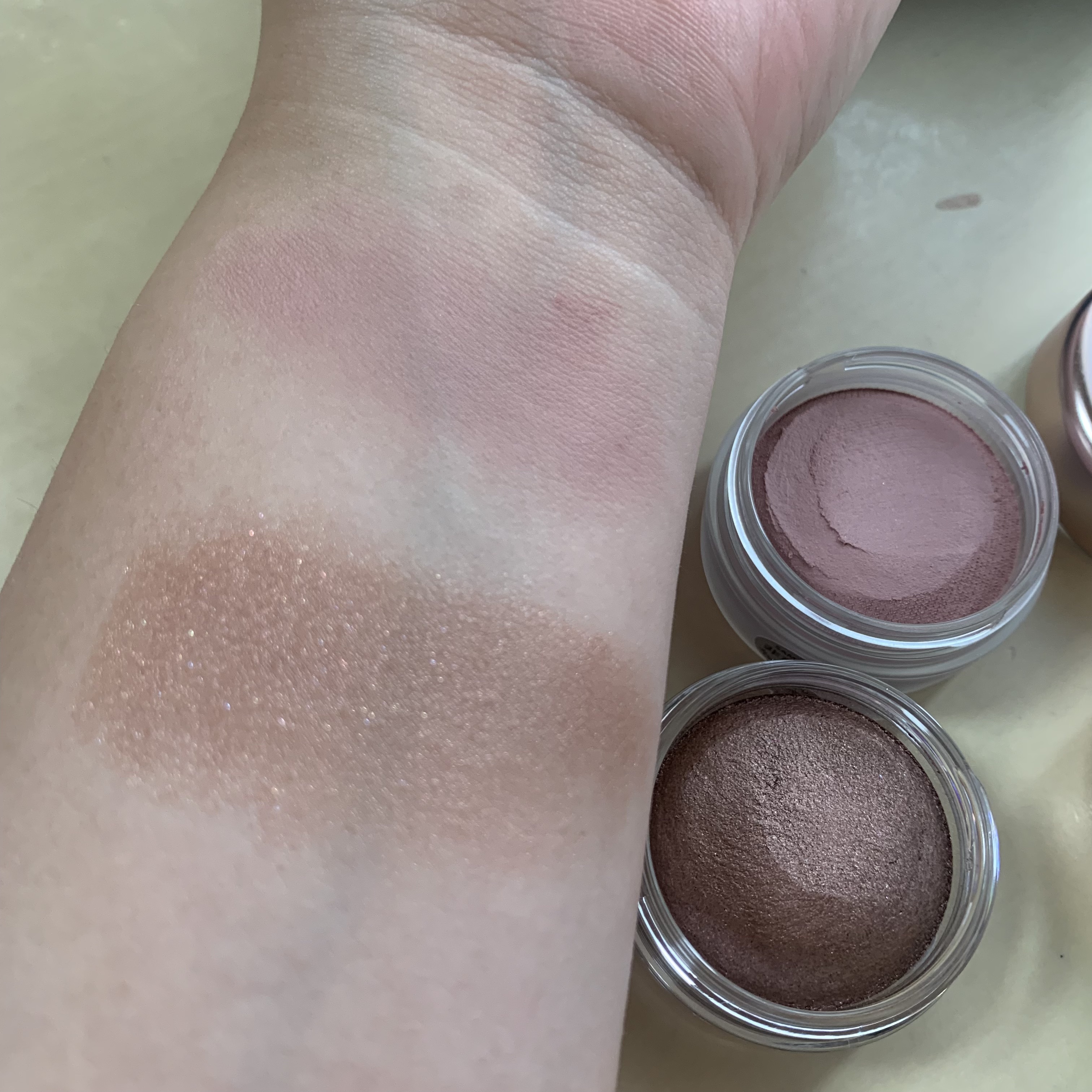 アイグロウジェム スキンシャドウ/DECORTÉ/ジェル・クリームアイシャドウを使ったクチコミ（2枚目）