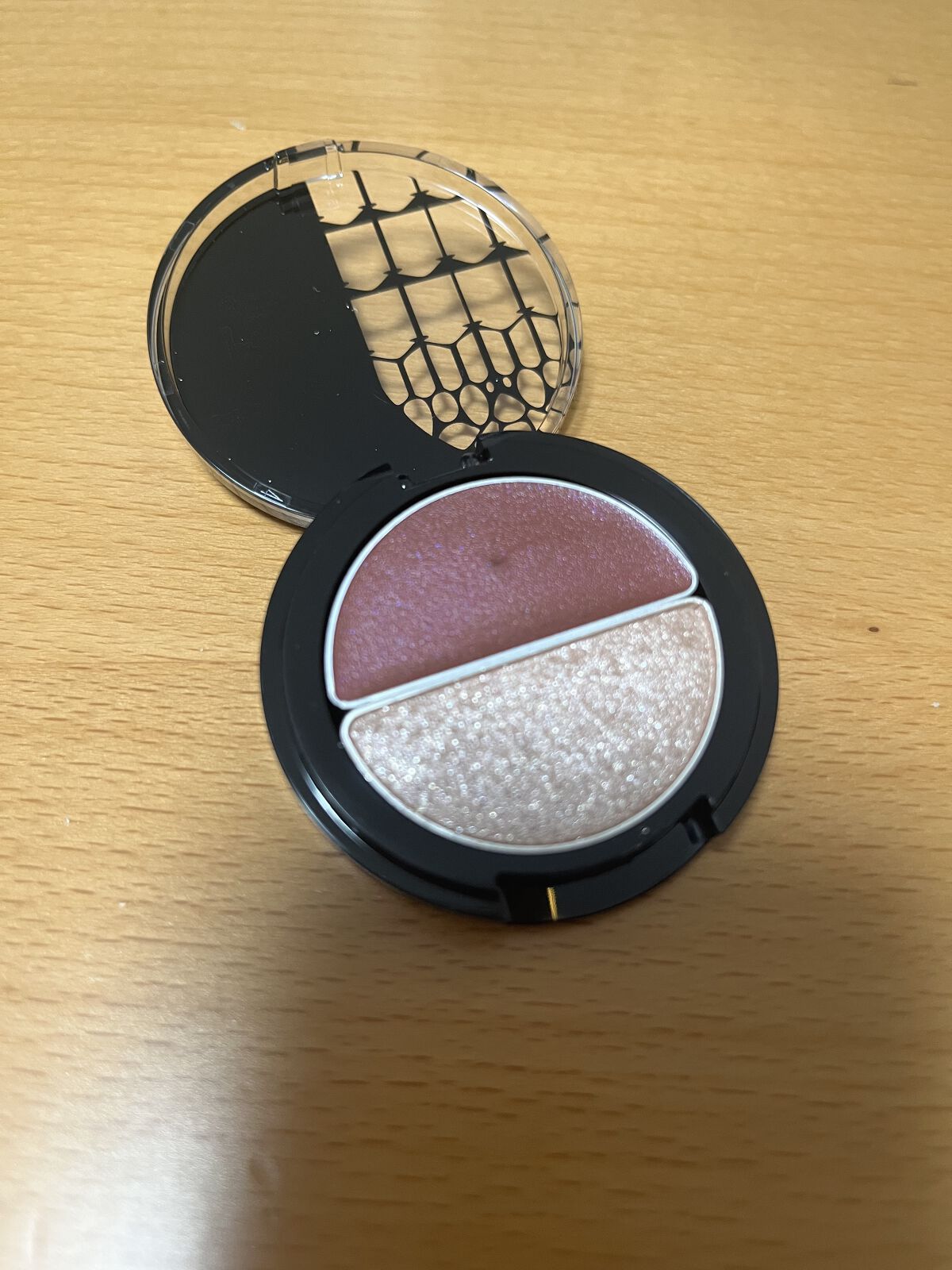 プリズムオングロウ/KATE/ジェル・クリームアイシャドウを使ったクチコミ（2枚目）