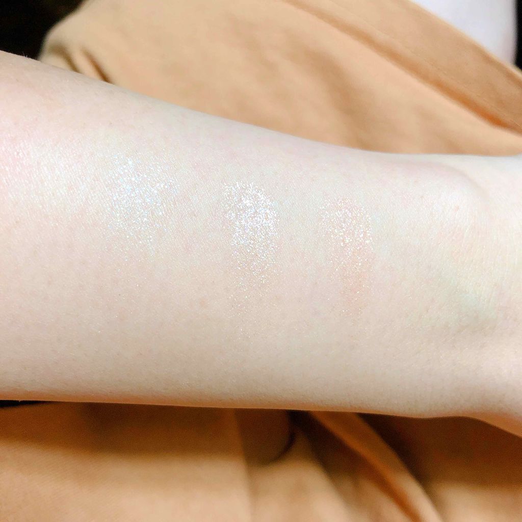 プリズム エアー シャドウ/CLIO/単色アイシャドウを使ったクチコミ（2枚目）