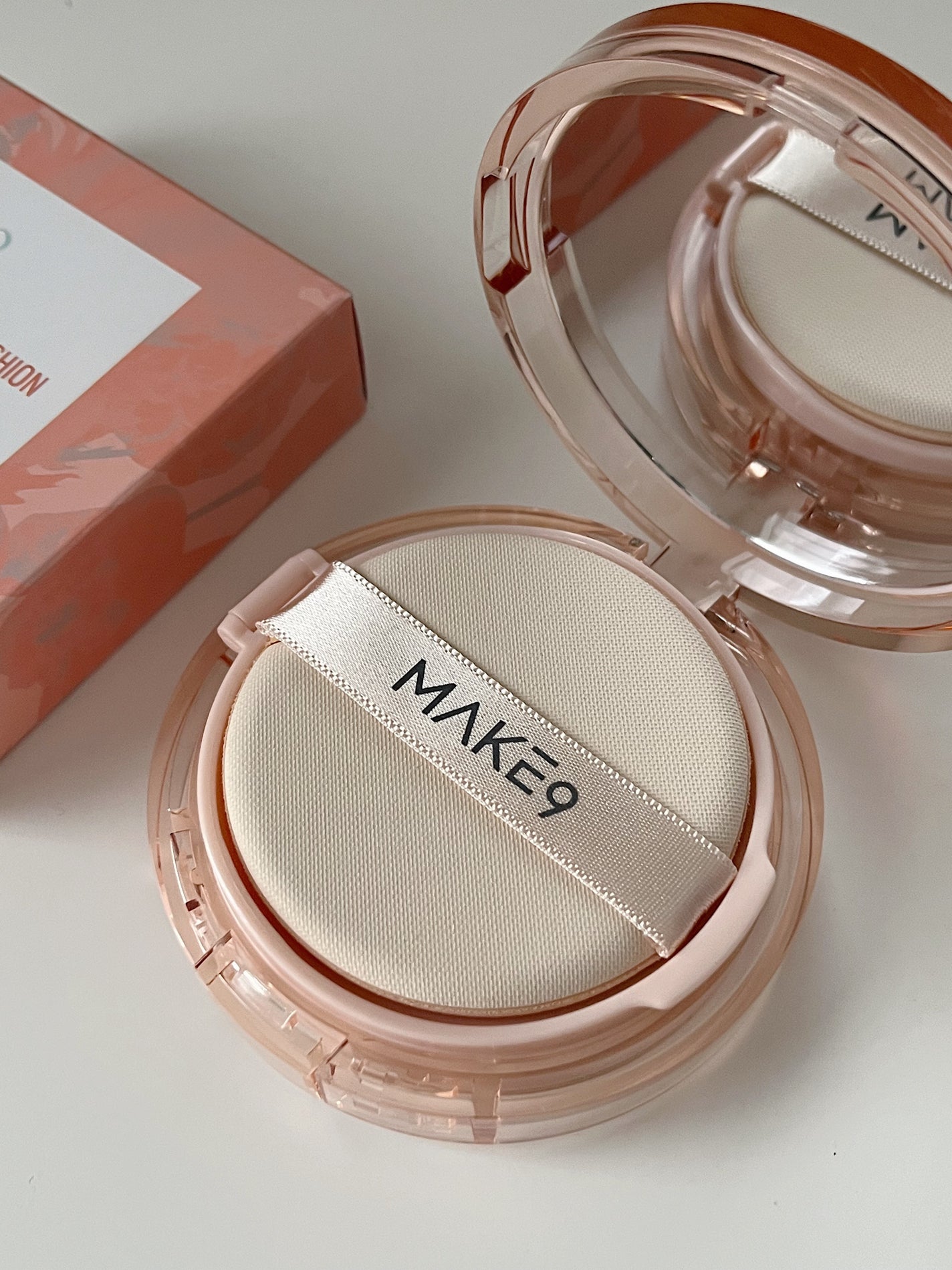 ヌードカーミンググロークッション/MAKE9/クッションファンデーションを使ったクチコミ(4枚目)