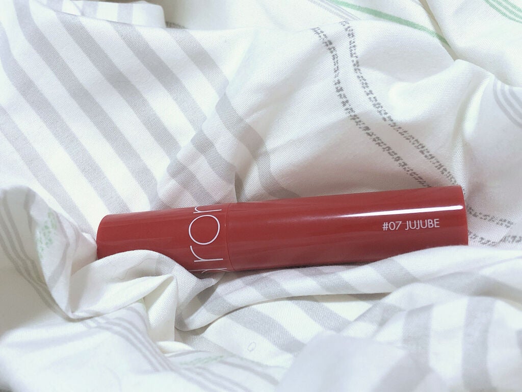 ジューシーラスティングティント/rom&nd/リップティントを使ったクチコミ(2枚目)