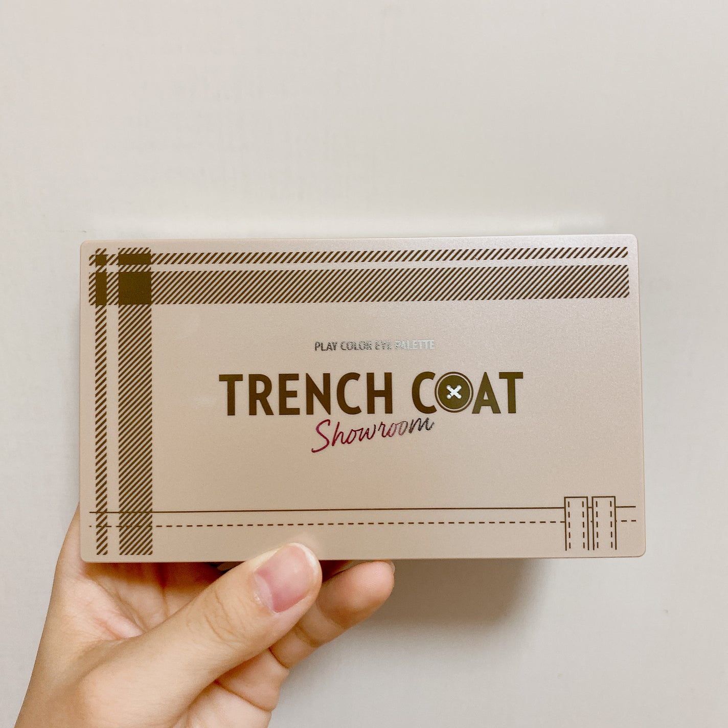 プレイカラーアイパレット トレンチコートショールーム/ETUDE/アイシャドウパレットを使ったクチコミ(2枚目)