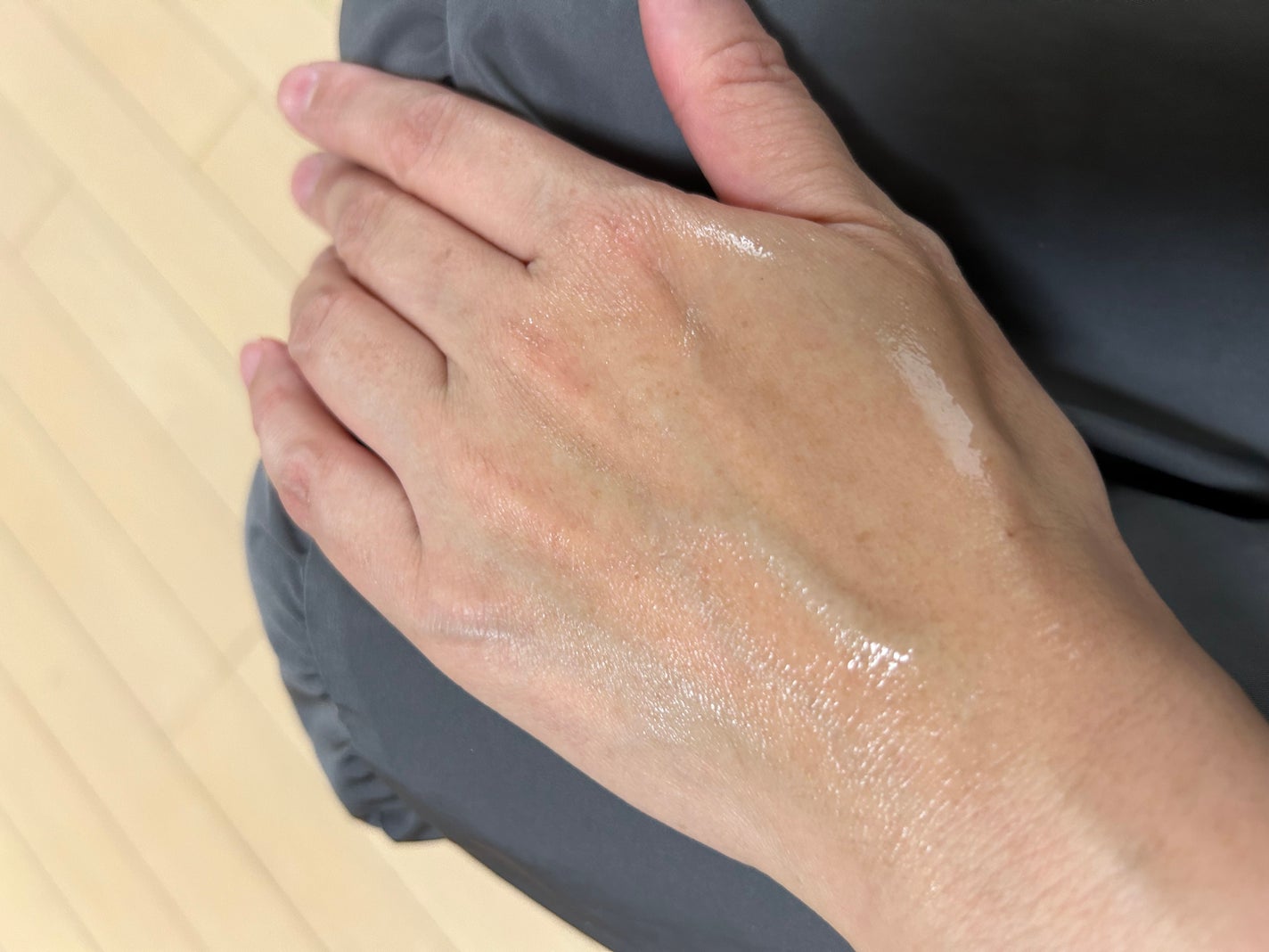 ちえ on LIPS 「クリアジェルに細かい美容成分のカプセル浮いていて、とても可愛い..」(3枚目)