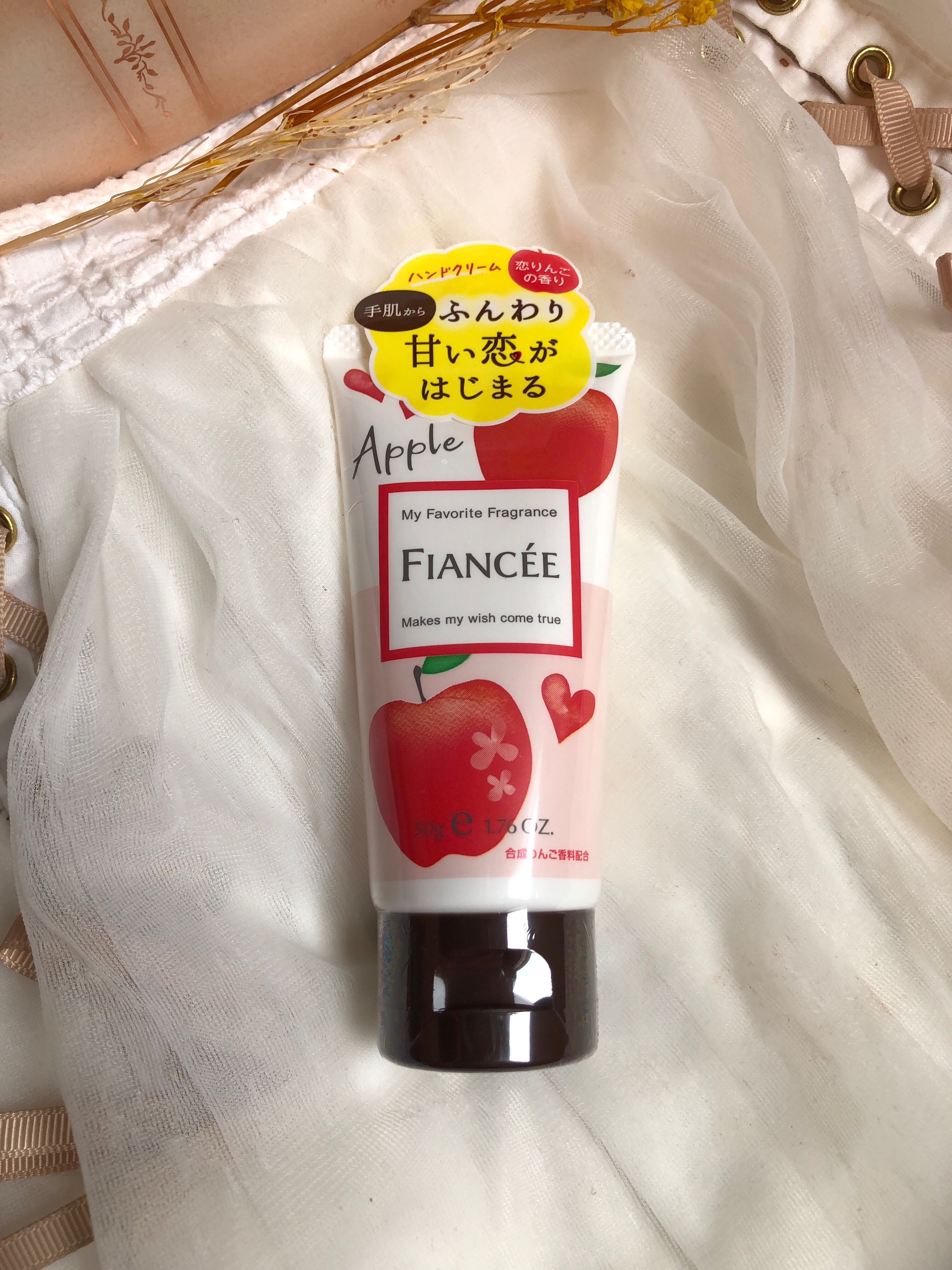 ハンドクリーム 恋りんごの香り/フィアンセ/ハンドクリームを使ったクチコミ（1枚目）