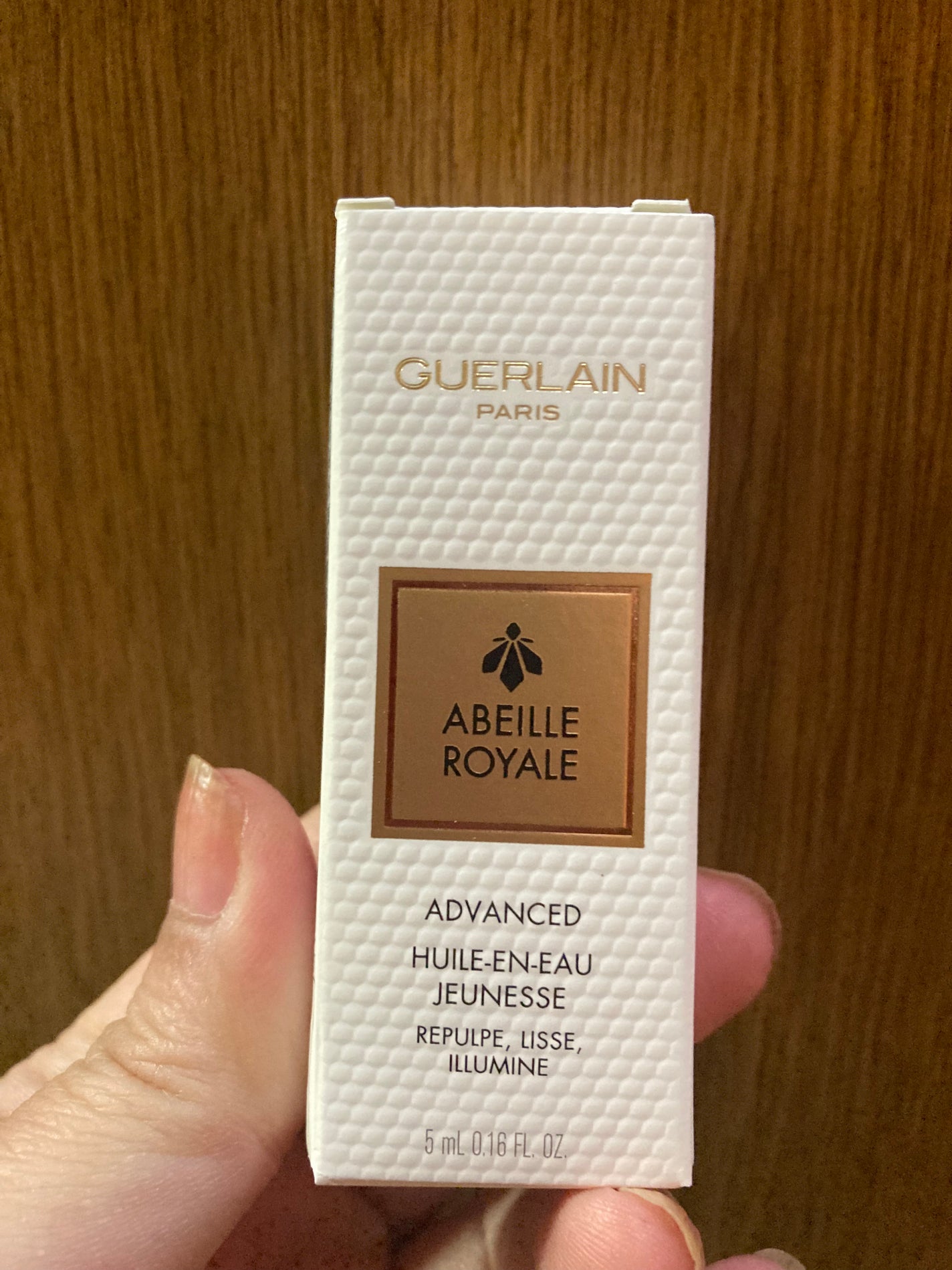 アベイユ ロイヤル ウォータリー オイル セロム/GUERLAIN/美容液を使ったクチコミ(3枚目)