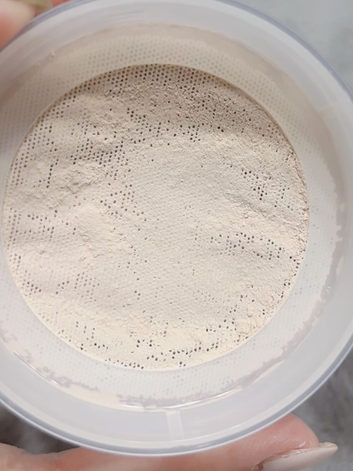 excel エクストラリッチパウダー ’23 のクチコミ「✴︎
✴︎
✴︎
excel
エクストラリッチパウダー ’23
01　ピーチベージュ

毎年購.....」（3枚目）