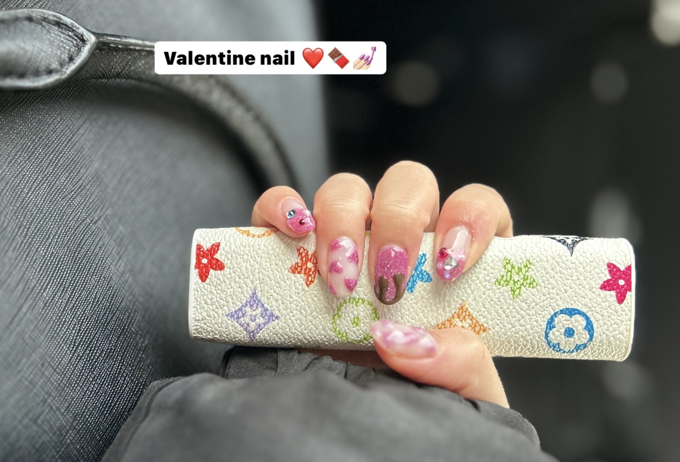 #バレンタインネイル,#ハートネイル,#キラキラネイル,#ピンクネイル,#チョコ溶けネイル,#フラッシュネイル,#温度で変わるネイル,#セルフネイル,#ピールオフネイル,#ジェルネイル,#sheinネイル,#セリアネイル,#ダイソーネイルのネイルデザイン