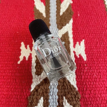 Dior トップ コートのクチコミ「Dior
ジェル トップコート
¥3300

────────────

このトップコートを塗.....」（2枚目）