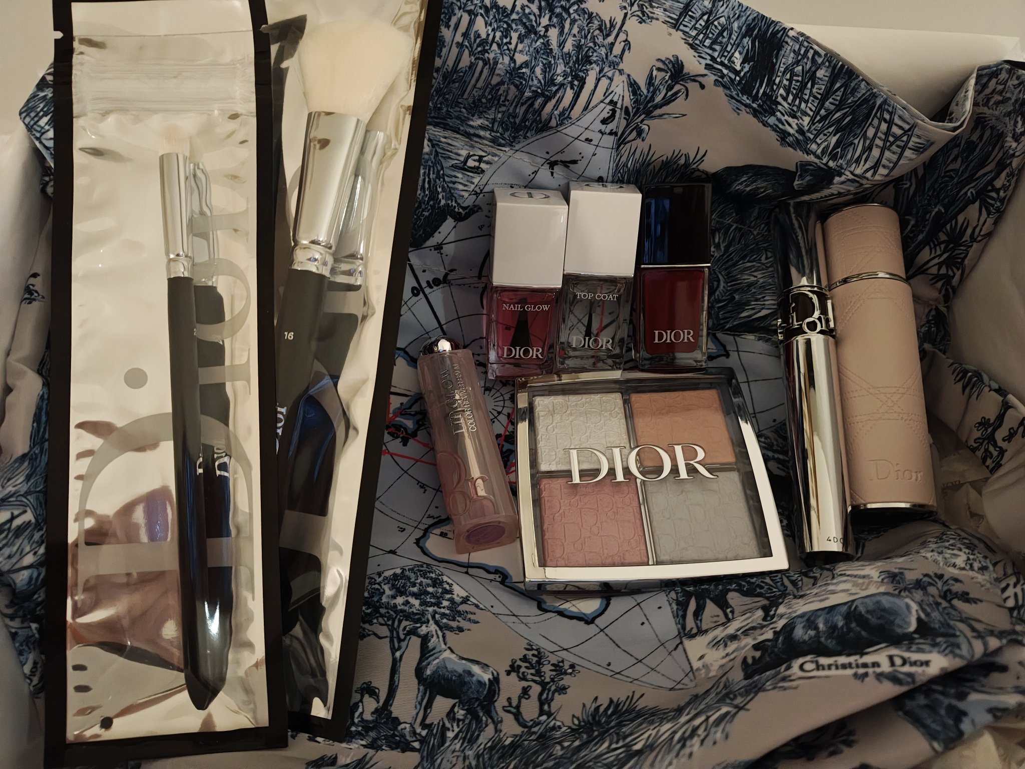 ディオール ヴェルニ 853 ルージュ トラファルガー/Dior/マニキュアを使ったクチコミ（1枚目）