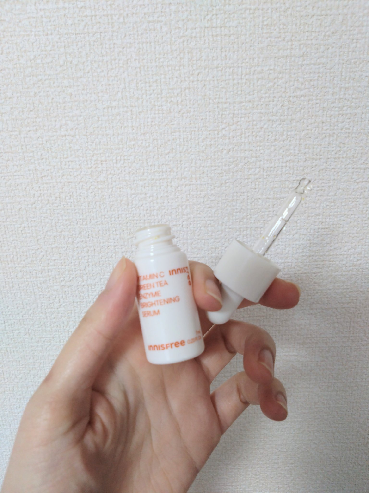 ビタC　グリーンティーエンザイム　ブライト　セラム Steven Harrington × INNISFREEセット（30mL＋7mL）/innisfree/美容液を使ったクチコミ（2枚目）