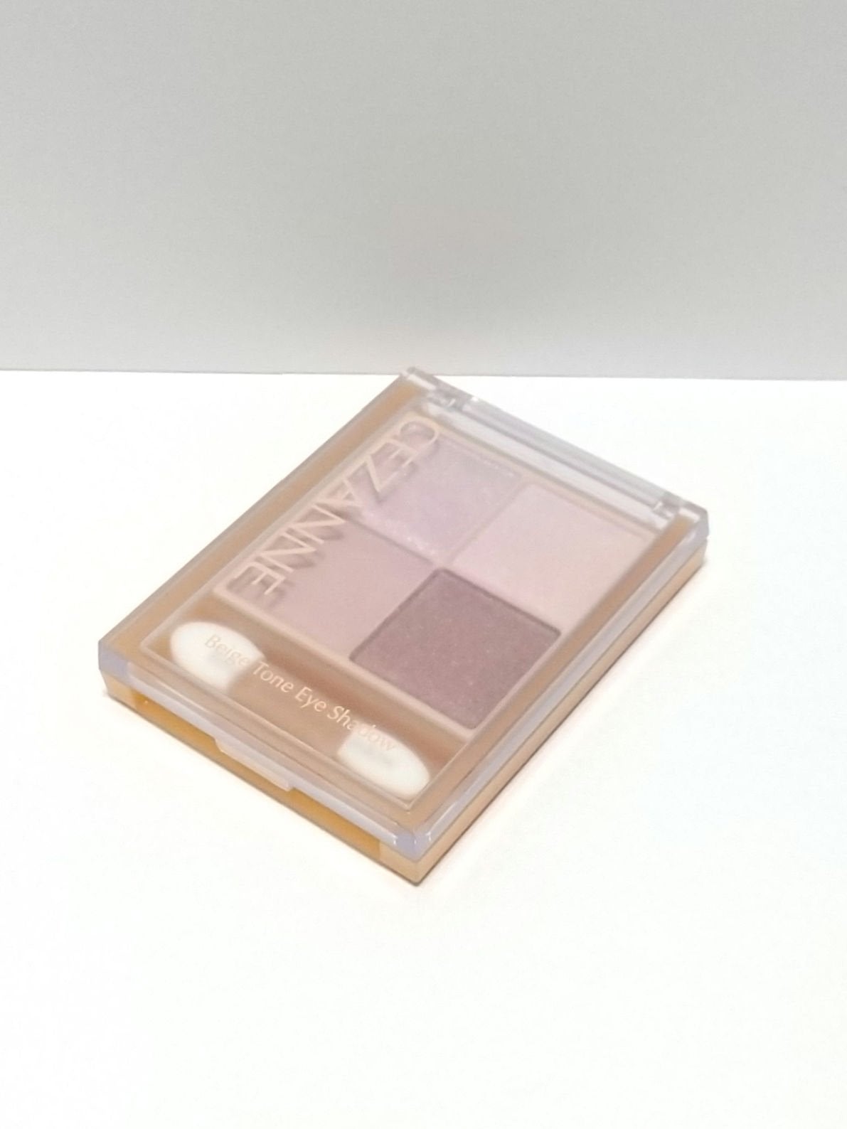 ベージュトーンアイシャドウ/CEZANNE/アイシャドウパレットを使ったクチコミ(1枚目)