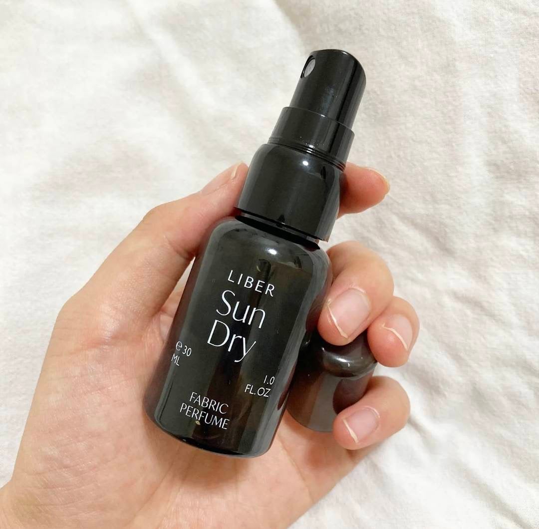 FABRIC PERFUME 2.Sun Dry(best/cotton)/LIBER/ファブリックミストを使ったクチコミ(2枚目)