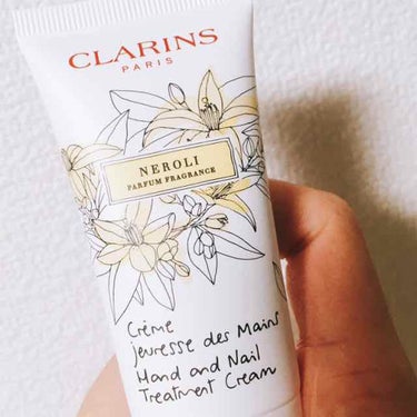 ハンド／ネイル トリートメント クリーム ビューティ イン ブルーム トリオ セット/CLARINS/その他キットセットを使ったクチコミ（1枚目）