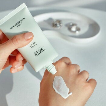 ピュアアルテミシアウォータリーカーミングUVクリーム HANYUL(ハンユル)