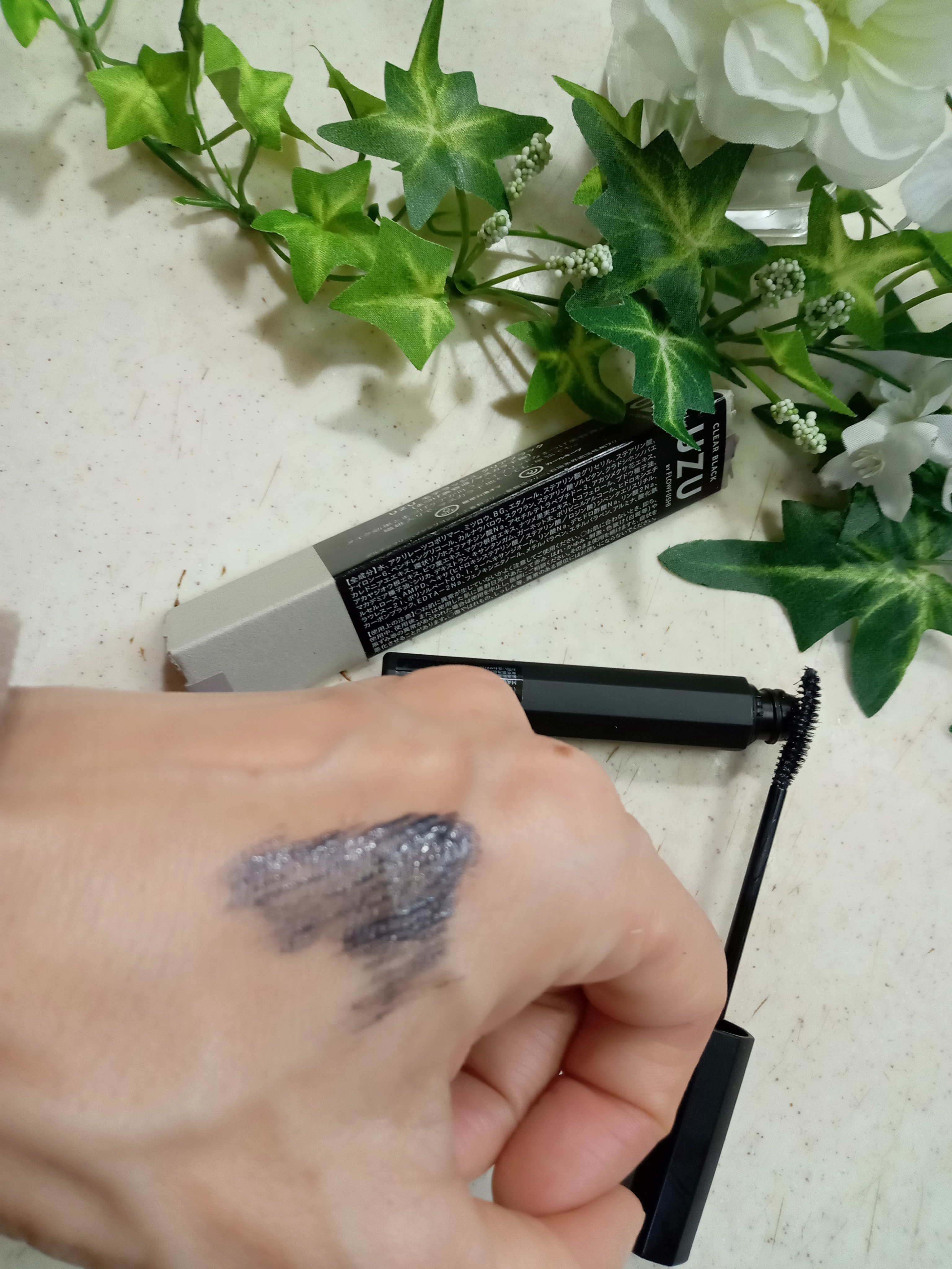 MOTELASH(ウズ モテラッシュ) CLEAR BLACK/UZU BY FLOWFUSHI/マスカラ下地を使ったクチコミ（2枚目）