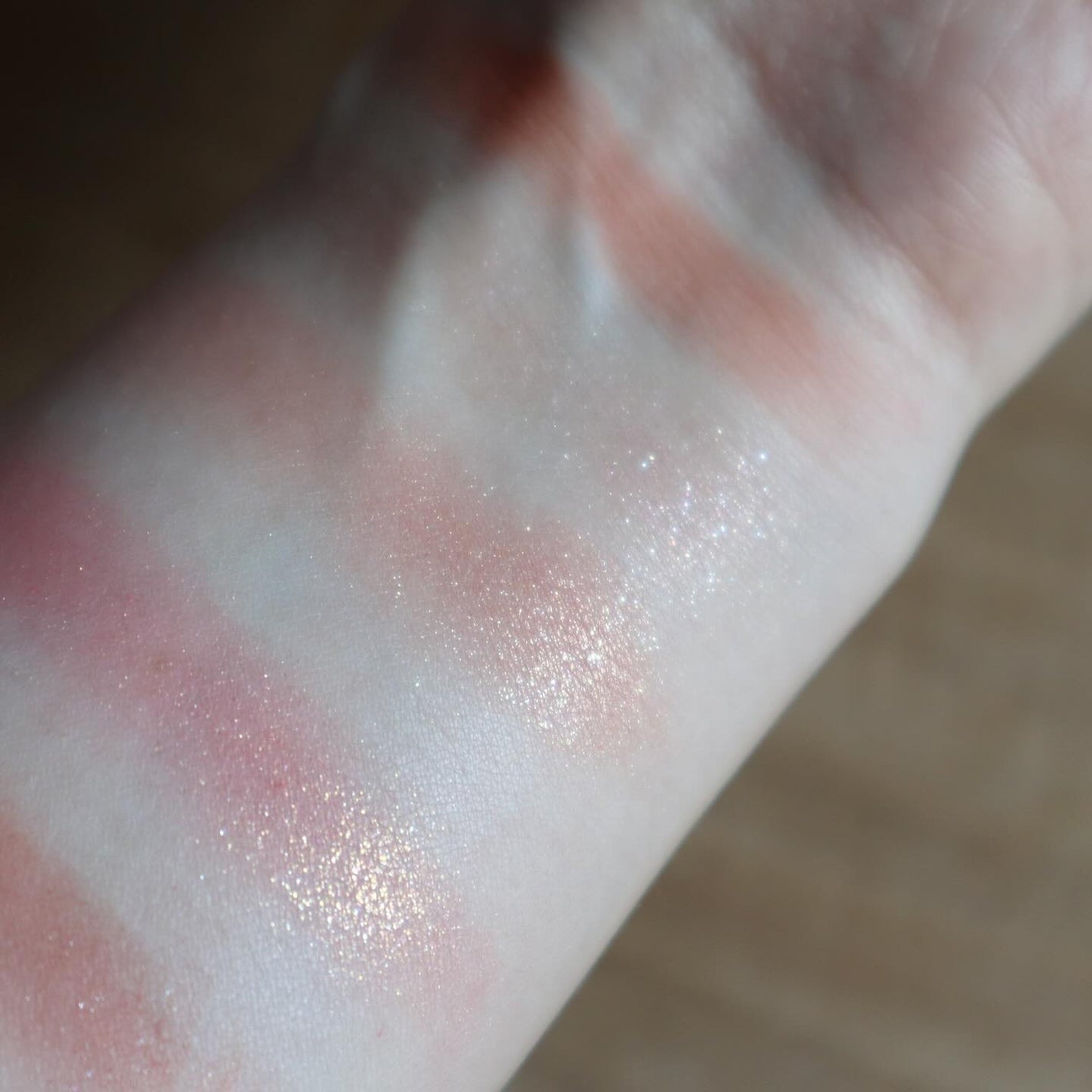 エトワルローズ 9色アイシャドウ/Étoile Rose/アイシャドウパレットを使ったクチコミ(6枚目)