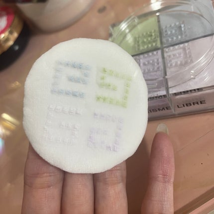 プリズム・リーブル/GIVENCHY/ルースパウダーを使ったクチコミ(3枚目)