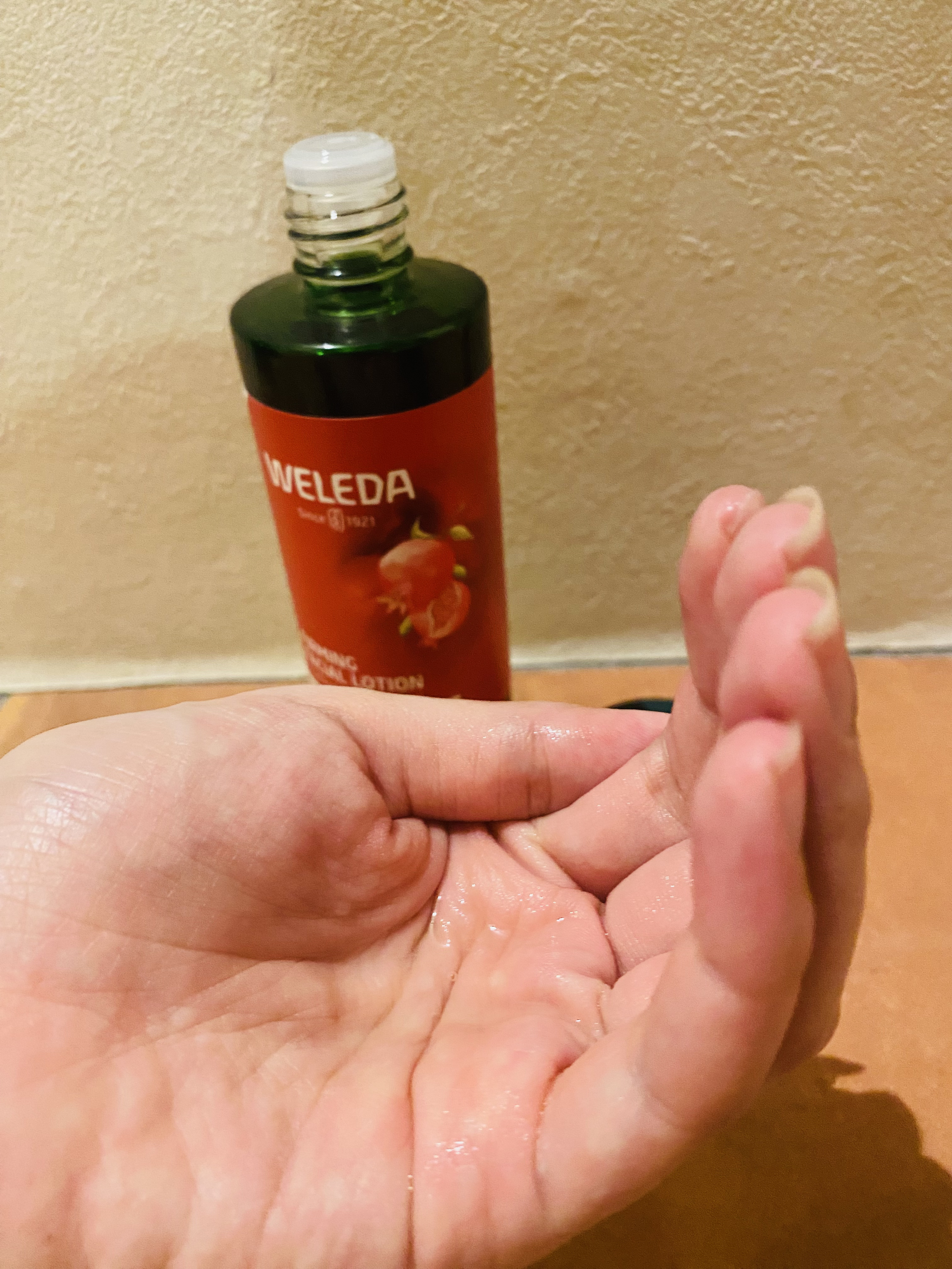 ざくろ ファーミングローション EX/WELEDA/化粧水を使ったクチコミ（2枚目）