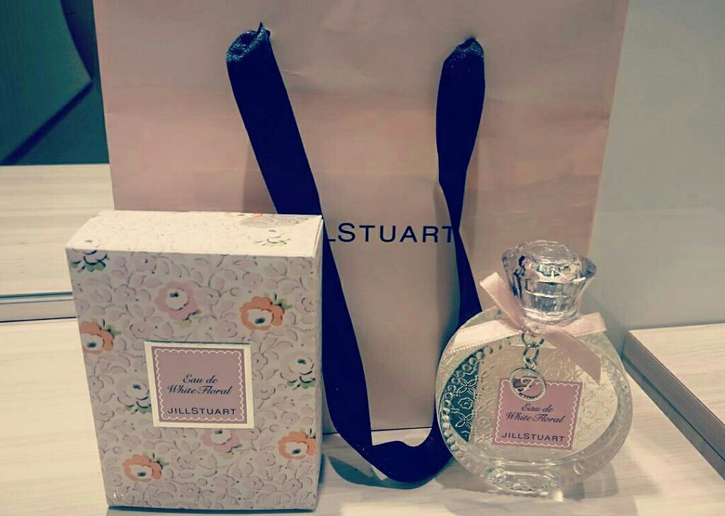ジルスチュアート リラックス オード ホワイトフローラル/JILL STUART/香水(レディース)を使ったクチコミ(1枚目)