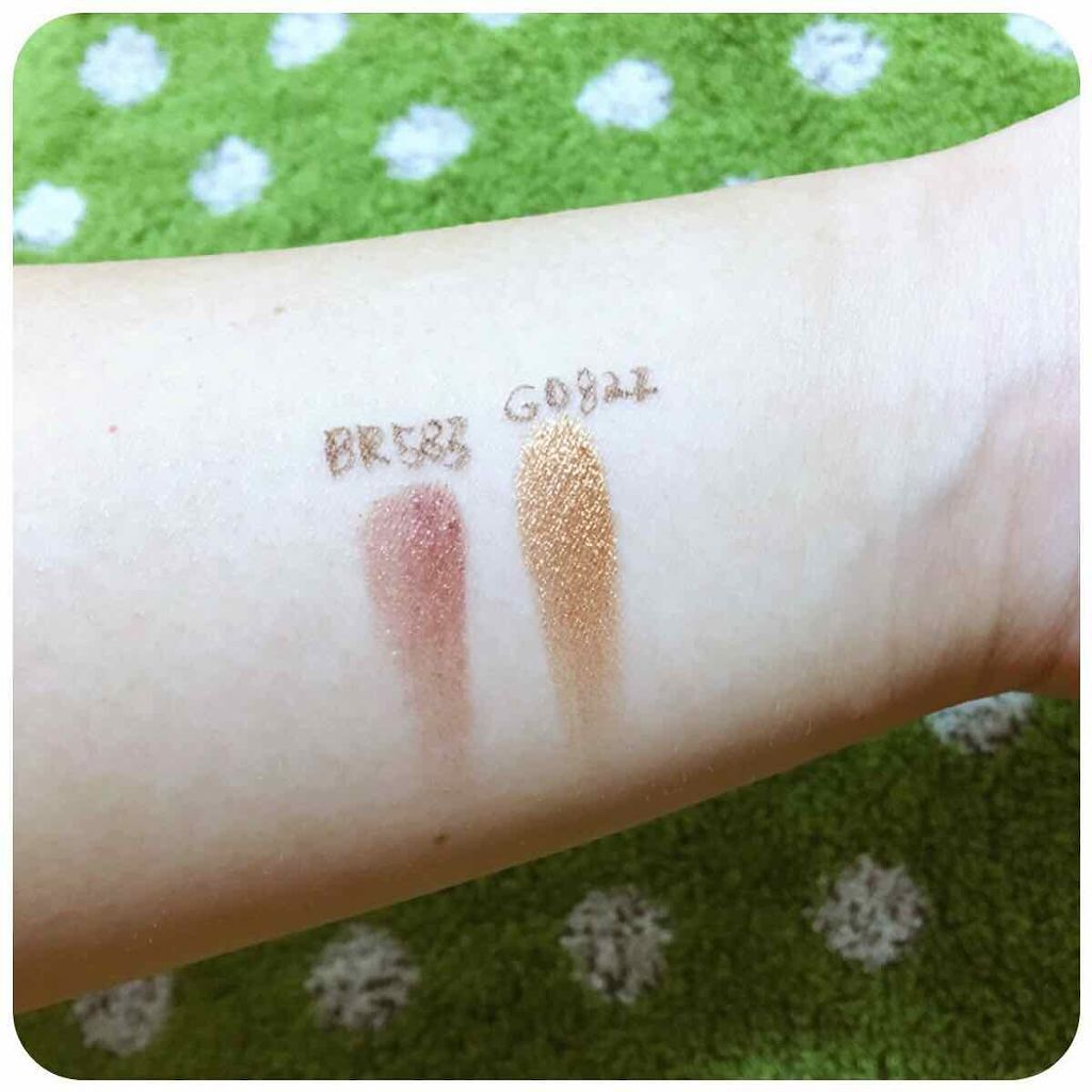 シャドーカスタマイズ/MAJOLICA MAJORCA/単色アイシャドウを使ったクチコミ(2枚目)