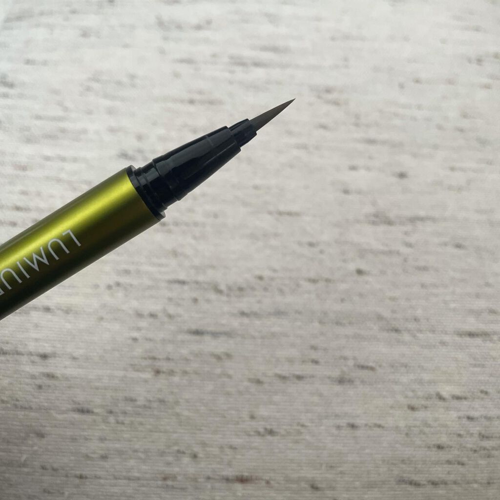 スキルレスライナー/LUMIURGLAS/リキッドアイライナーを使ったクチコミ（2枚目）