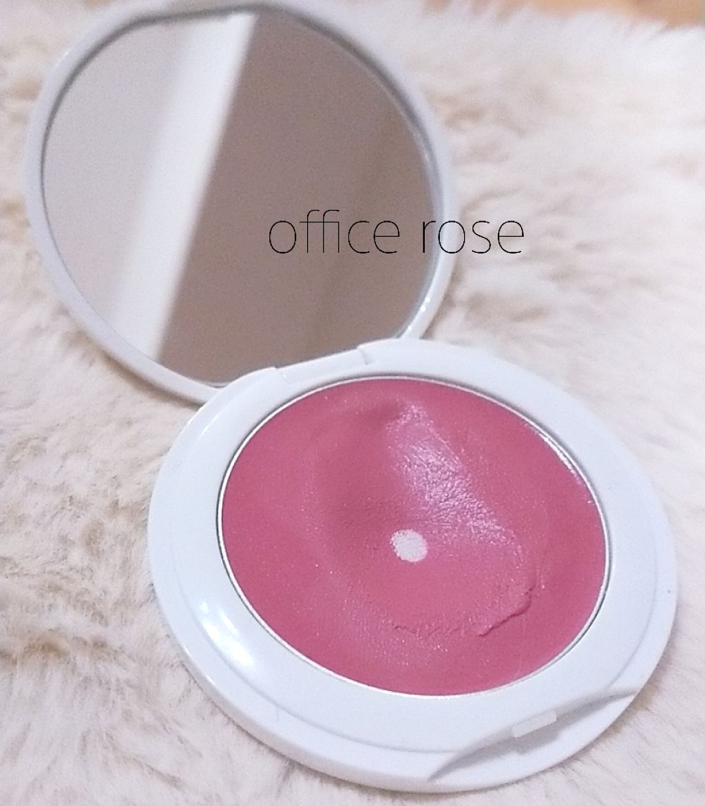 ブランエトワール MA KISSMILEのクチコミ「ブランエトワールのマキッスマイル

⋆‎⋆‎⋆
チークとしてもリップとしても使えます◎
ほぼほ.....」（2枚目）