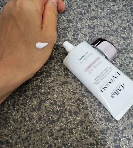 ダルバ ウォータフル トーンアップ サンクリーム(パープル)/ダルバ/日焼け止めクリームを使ったクチコミ(2枚目)