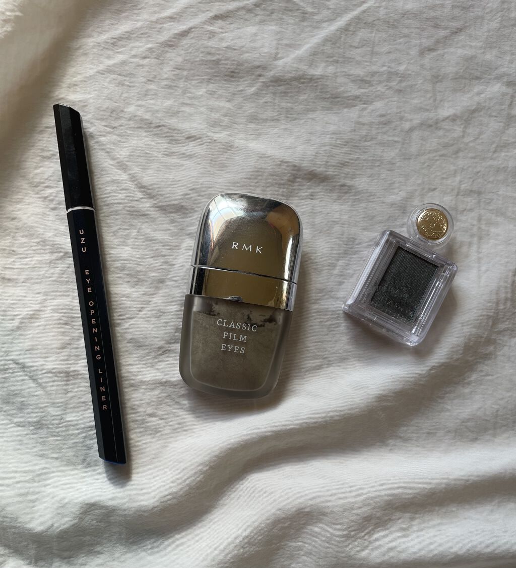 ストーンホイップアイズ/RMK/リキッドアイシャドウを使ったクチコミ（2枚目）