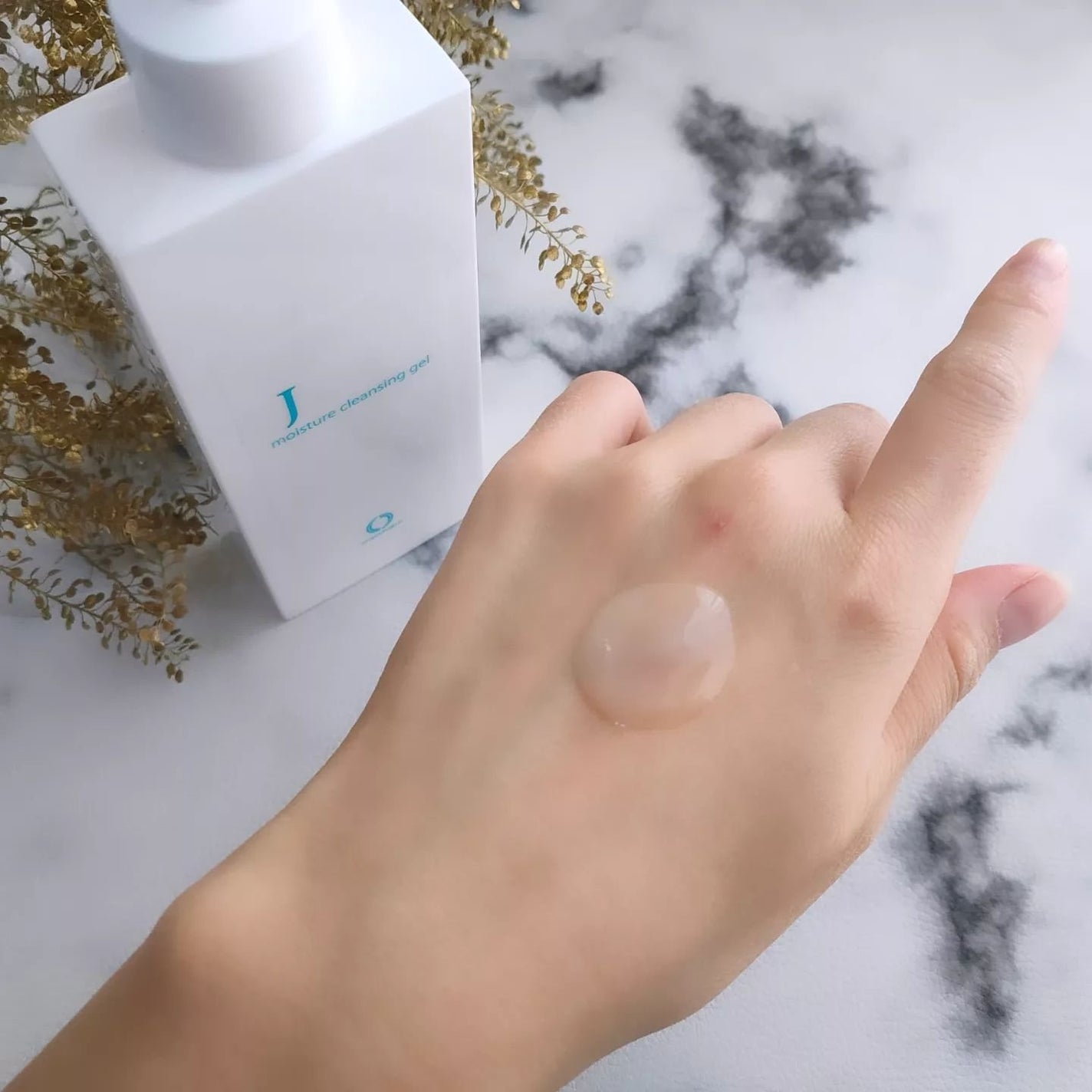 モイスチャークレンジングジェルJ/シェルシュール/クレンジングジェルを使ったクチコミ(3枚目)