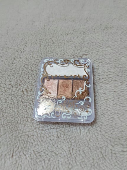 マジョルック(イルミネーター)/MAJOLICA MAJORCA/アイシャドウパレットを使ったクチコミ(2枚目)