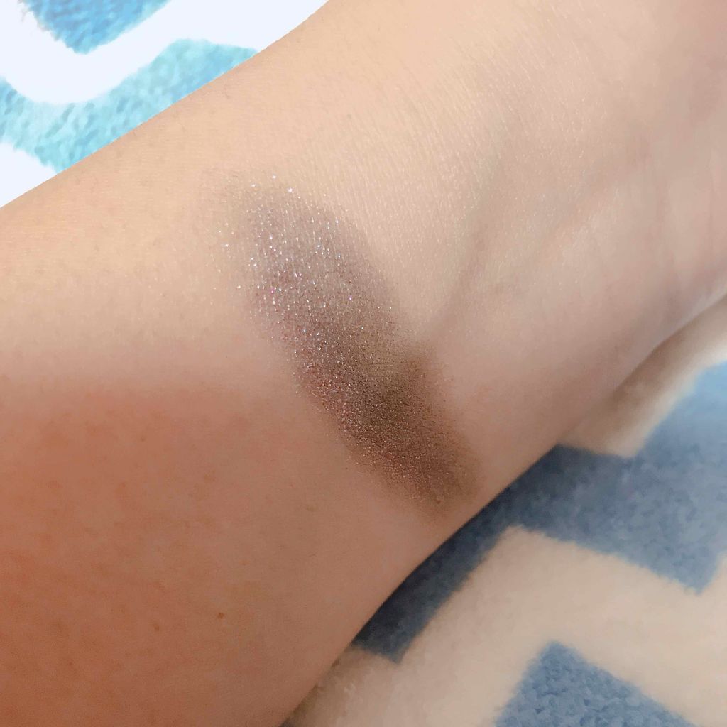 ダズルシャドウ フィール ザ フィーバー/M・A・C/単色アイシャドウを使ったクチコミ（3枚目）