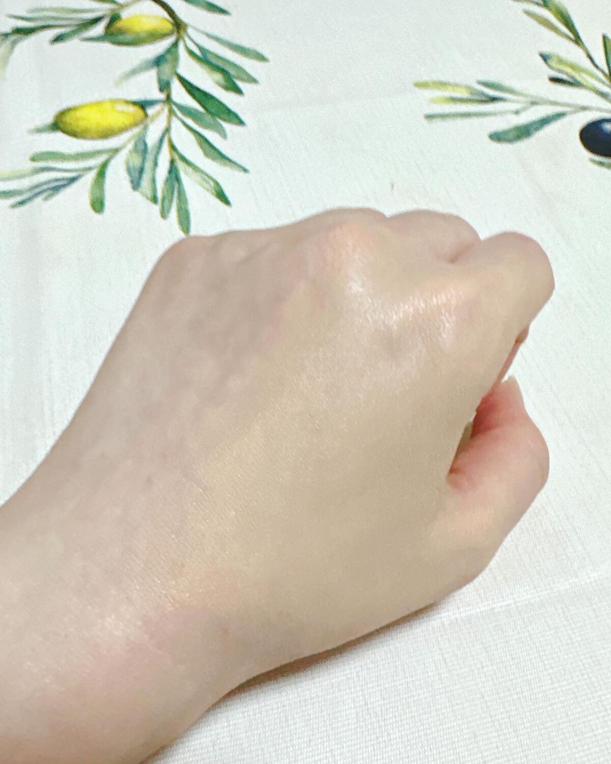 ベルベットジュエルクッション/BIVABOO/クッションファンデーションを使ったクチコミ(4枚目)