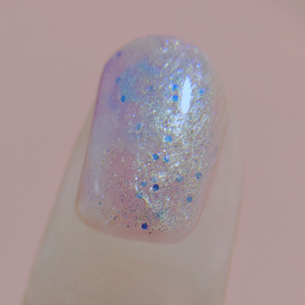 ネイルポリッシュ MERMAID'S DREAM（マーメイズ　ドリーム）/Deborah Lippmann(デボラリップマン)/マニキュアを使ったクチコミ（3枚目）