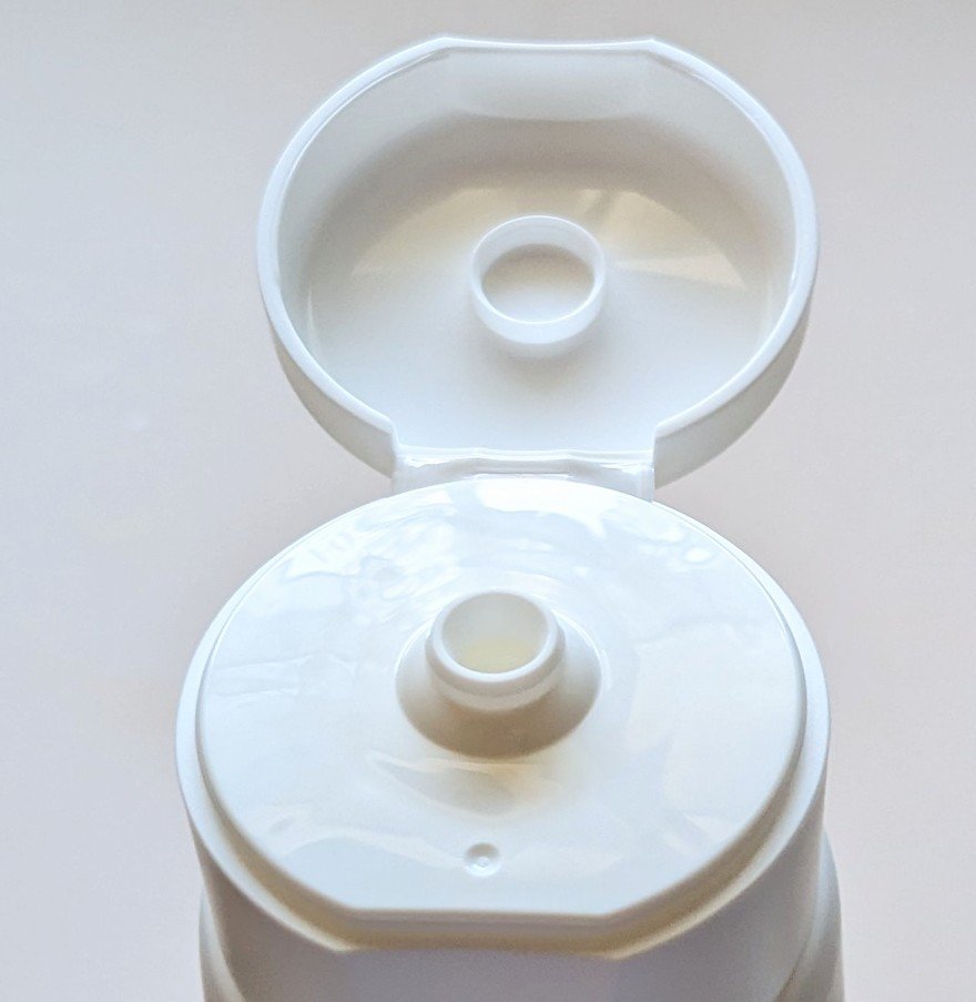 アーバンシェード カバーアンドフィット サントーンアップ サンケア/DEWYTREE/日焼け止めローションを使ったクチコミ（3枚目）