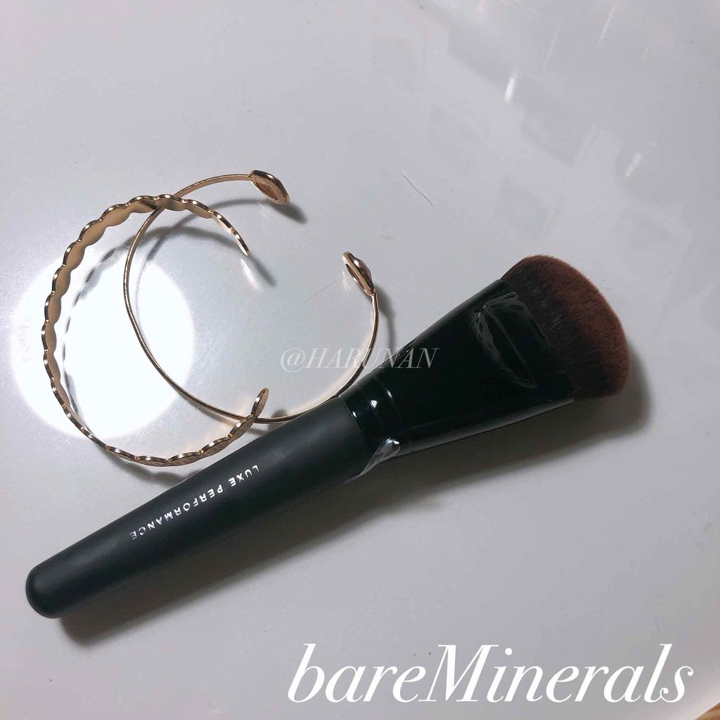 リュクス パフォーマンス ブラシ/bareMinerals/メイクブラシを使ったクチコミ（1枚目）