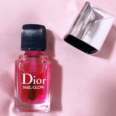 Dior ネイル グロウのクチコミ「Dior
ネイル グロウ


久々にネイルを購入💅Diorのものです💕

Diorのネイルを買.....」（2枚目）