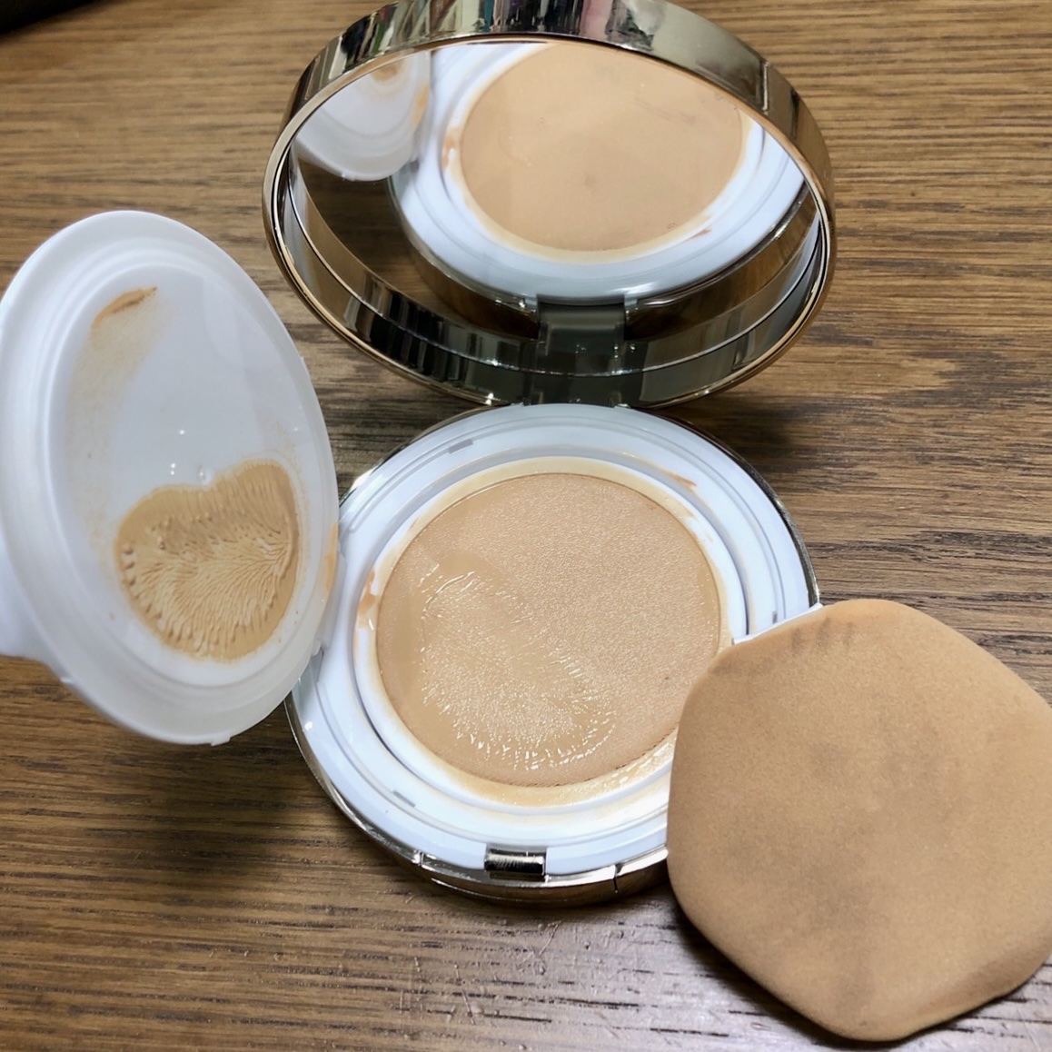 グロウ クッション ライト ＜ライトタイプ＞ NO.23　自然なミディアムベージュ/MISSHA/クッションファンデーションを使ったクチコミ（2枚目）