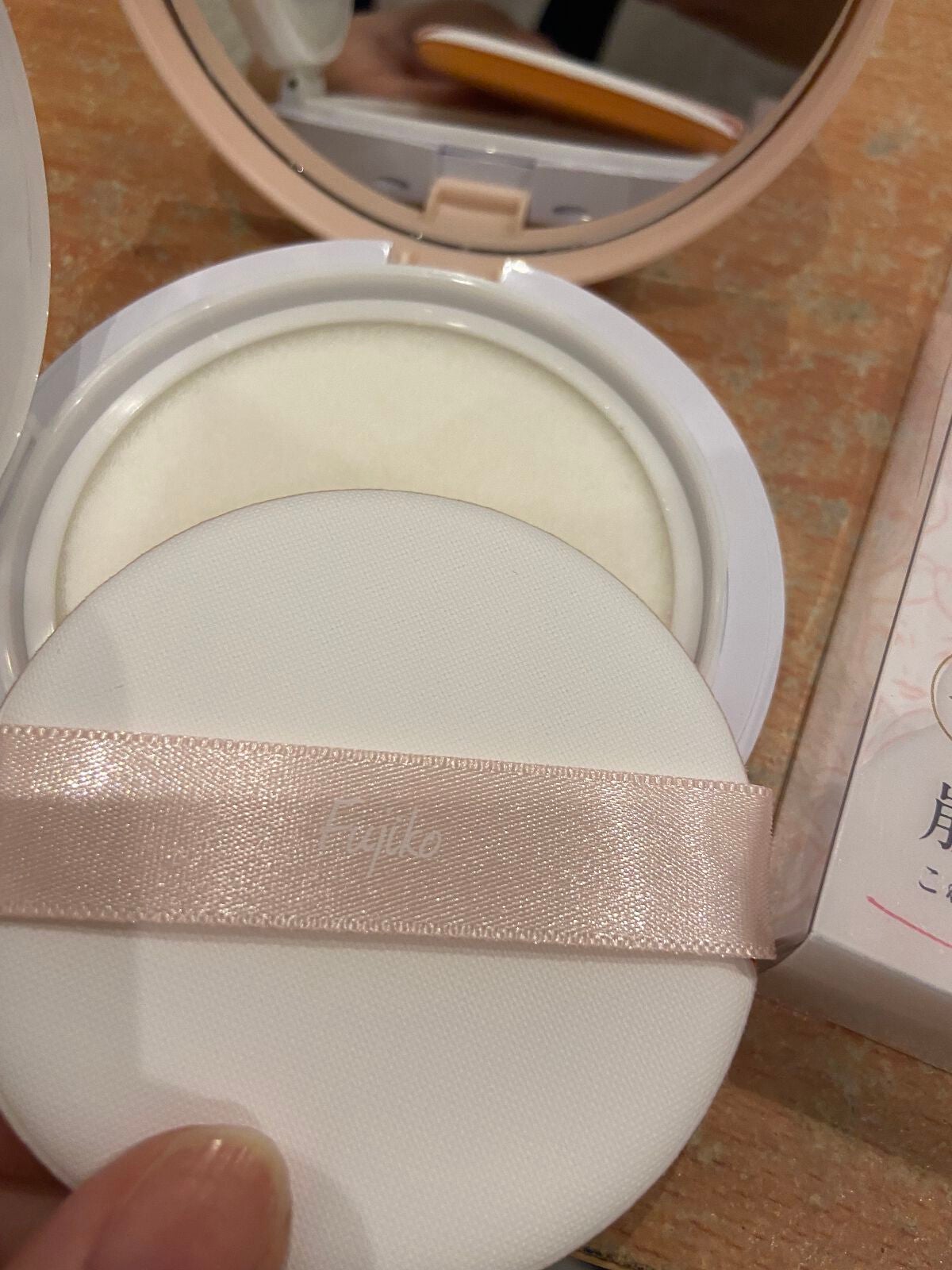 フジコあぶらとりウォーターパウダー/Fujiko/プレストパウダーを使ったクチコミ(3枚目)